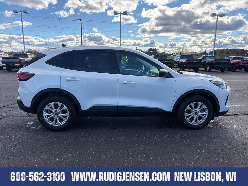 Used 2025 Ford Escape Active AWD/4WD image 6