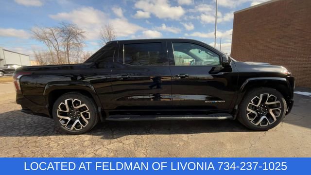 Certified 2024 Chevrolet Silverado EV RST image 9