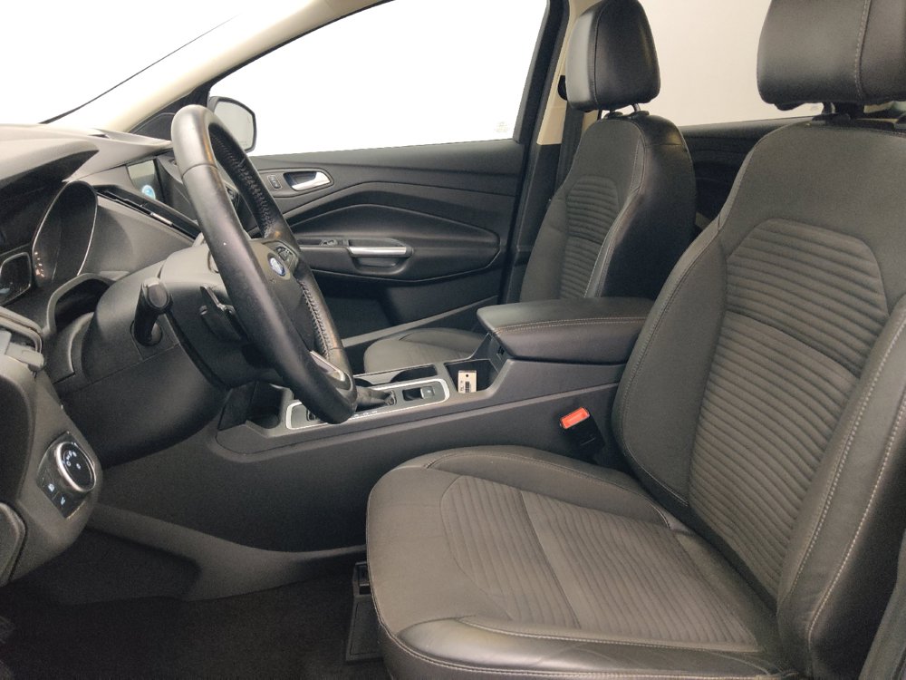 Used 2017 Ford Escape Titanium FWD image 17