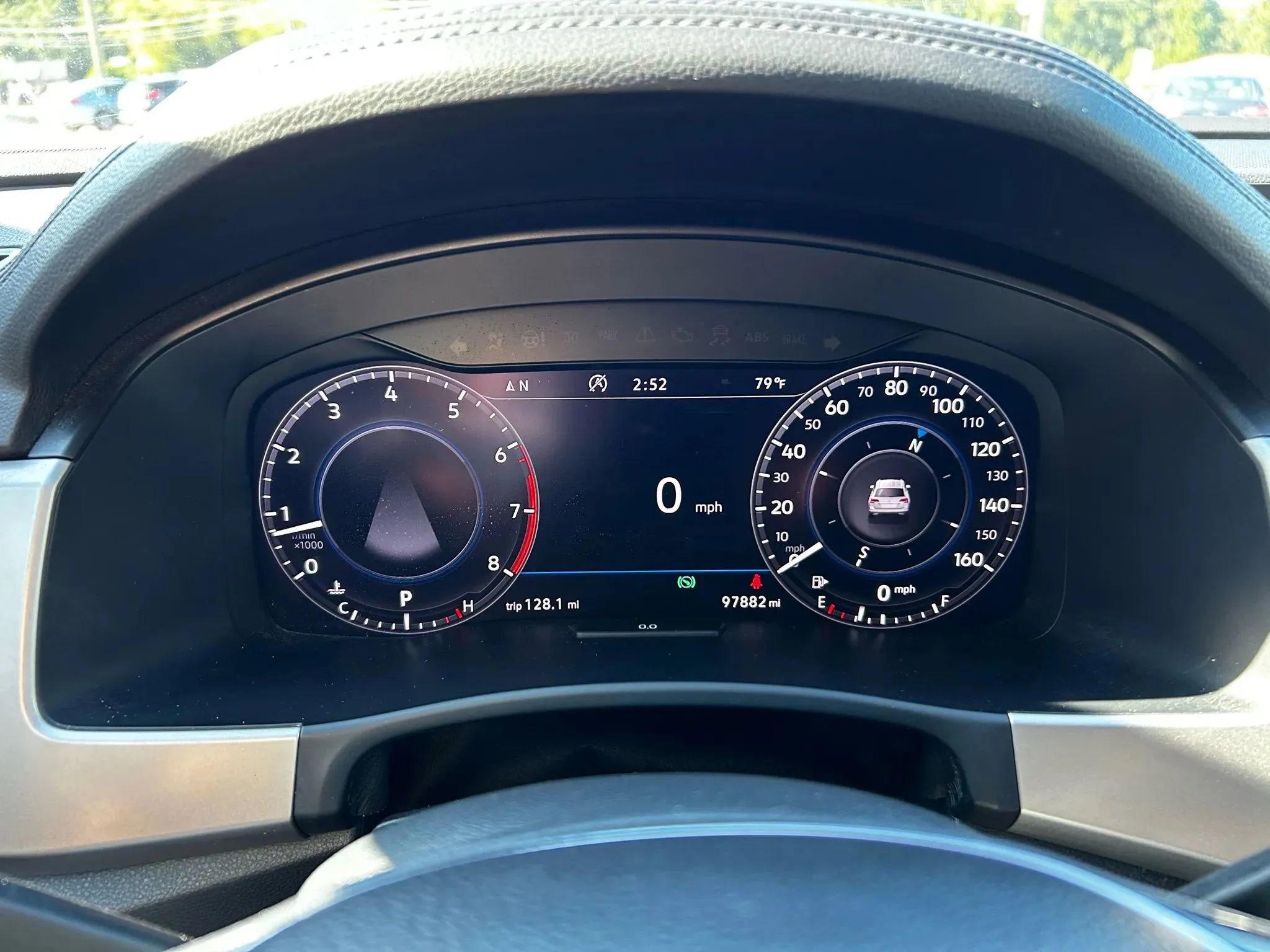 Used 2018 Volkswagen Atlas SEL Premium image 17