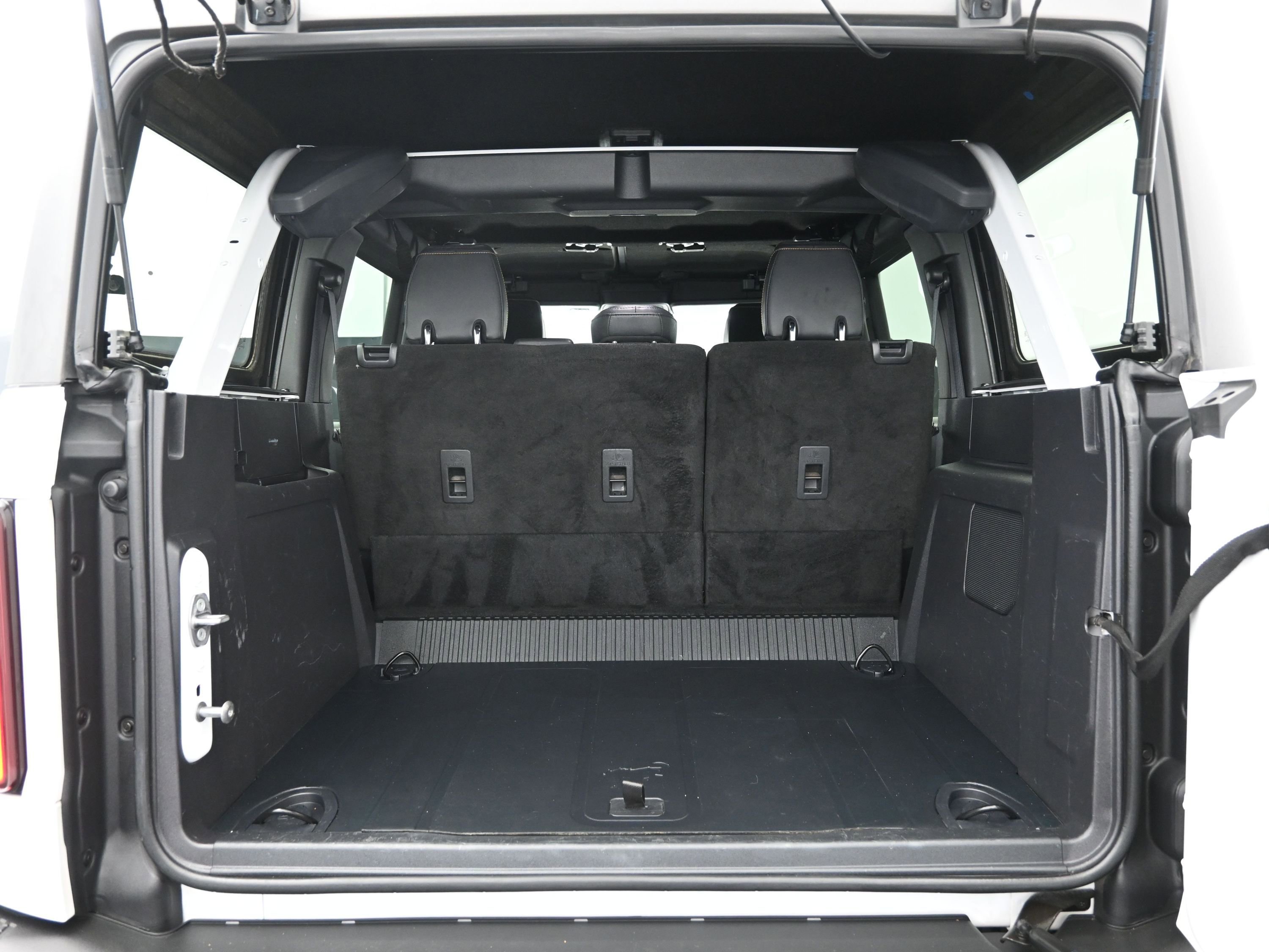 Used 2022 Ford Bronco Badlands image 7