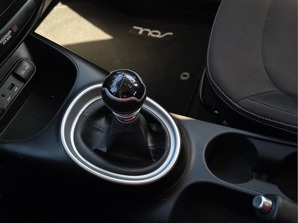 Used 2015 Kia Soul image 20