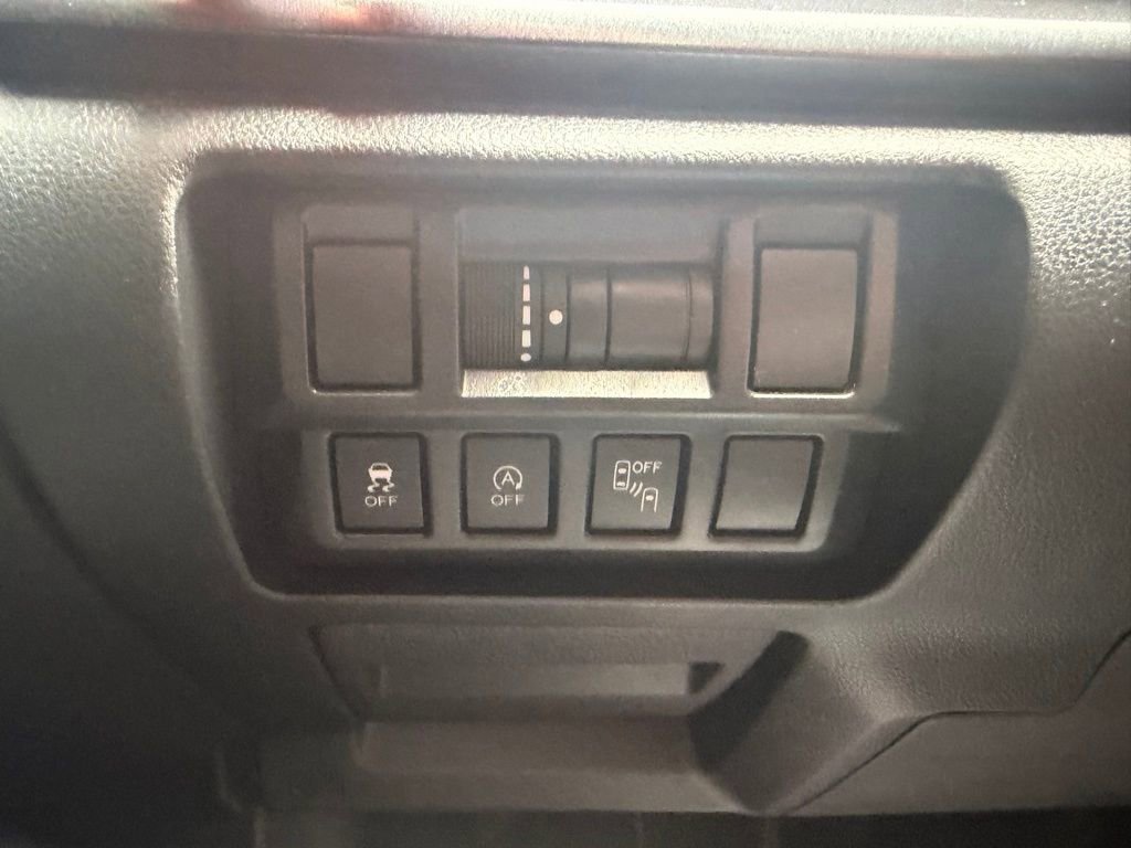 Used 2022 Subaru Crosstrek 2.5i Sport w/ Moonroof Package image 30