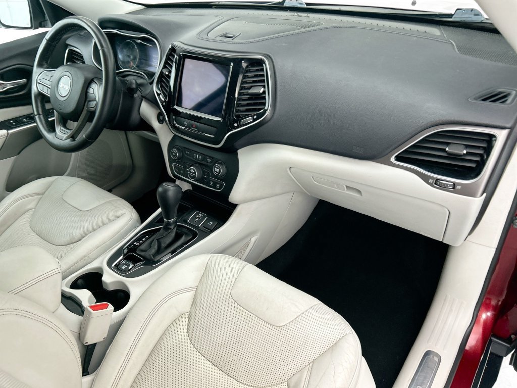 Used 2020 Jeep Cherokee Limited FWD image 15