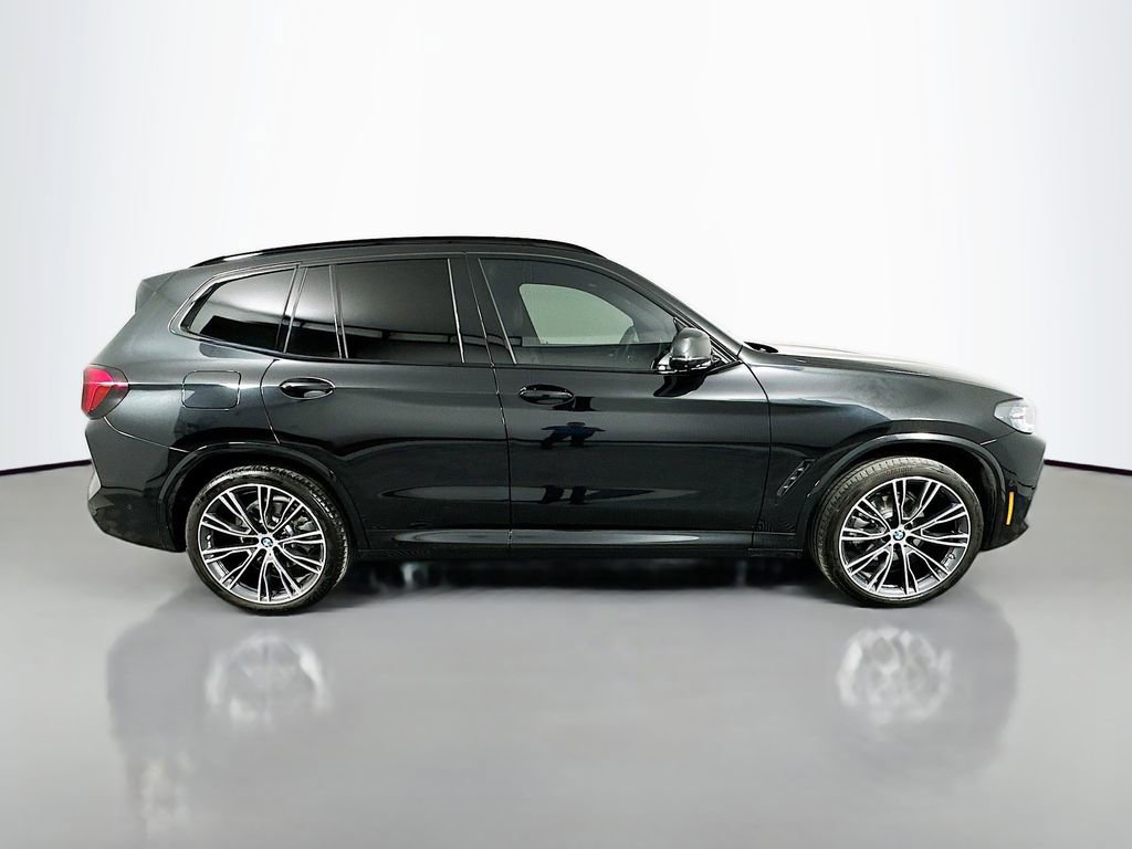 Certified 2024 BMW X3 xDrive30i w/ M Sport Package image 4