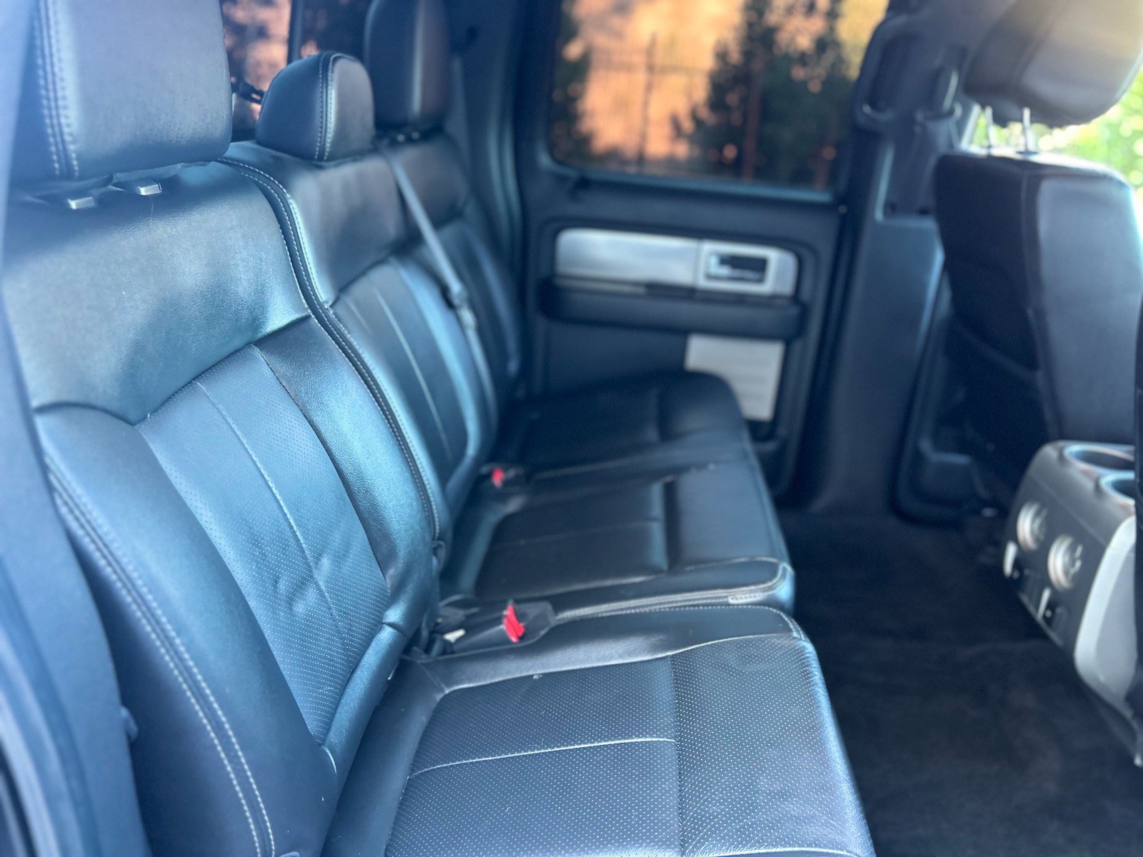 Used 2014 Ford F150 FX4 w/ Equipment Group 402A Luxury AWD/4WD image 32