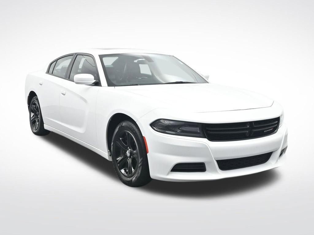 Used 2020 Dodge Charger SXT w/ Leather Interior Group image 3