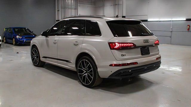 Used 2021 Audi Q7 3.0T Prestige image 5