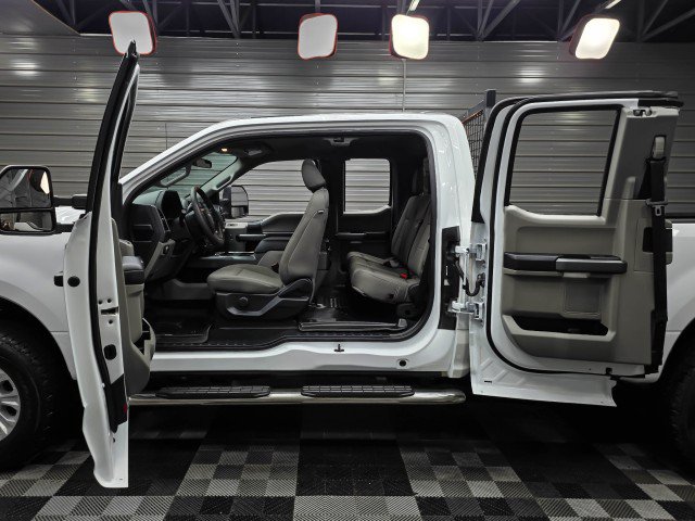 Used 2022 Ford F250 XLT AWD/4WD image 20