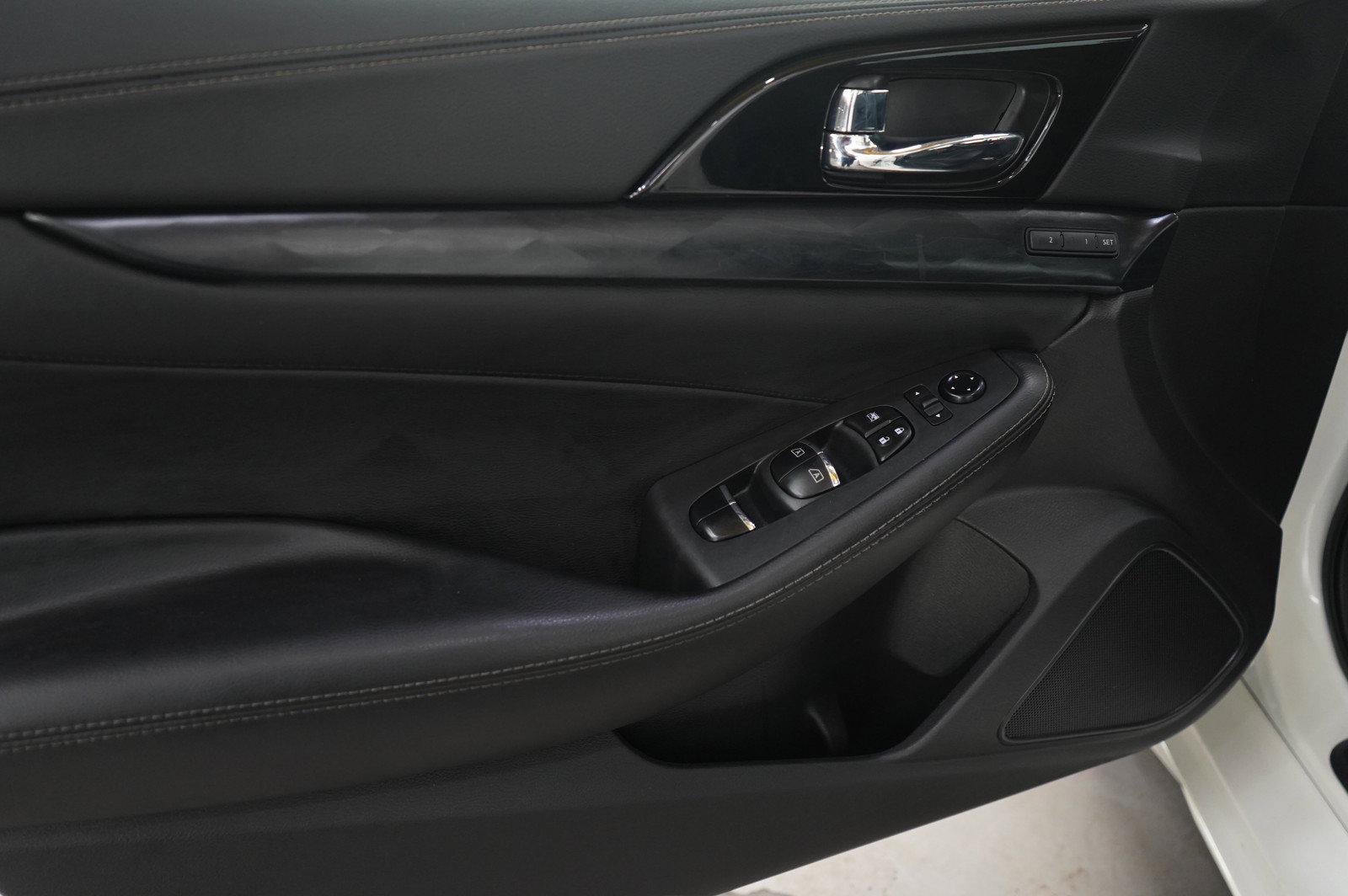 Used 2023 Nissan Maxima Platinum FWD image 22