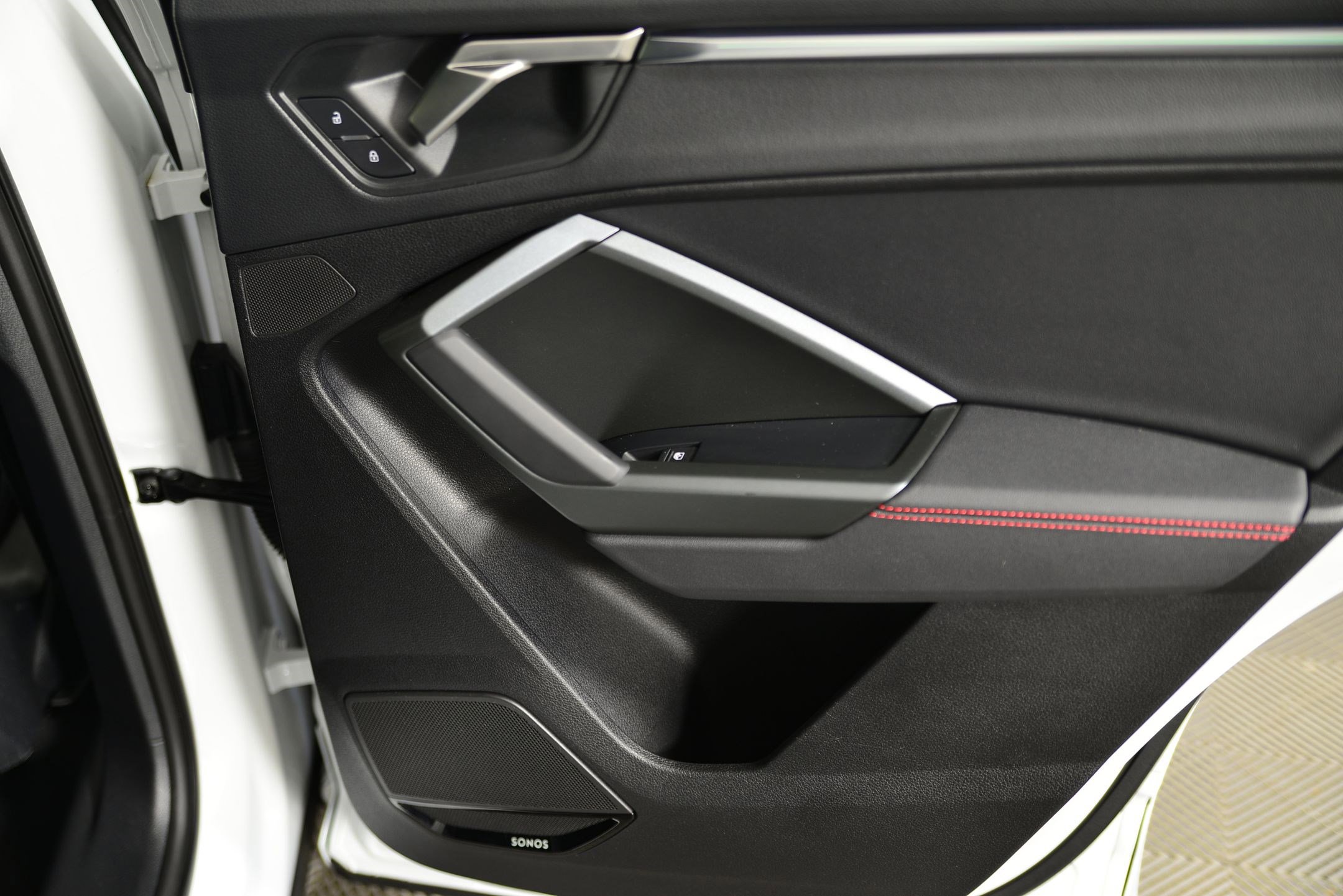 Certified 2025 Audi Q3 2.0T Premium Plus w/ Premium Plus Package image 24