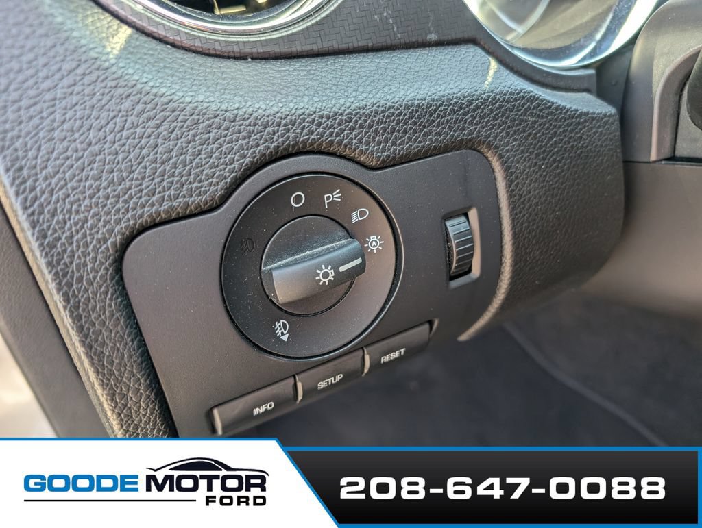 Used 2012 Ford Mustang GT Premium RWD image 11