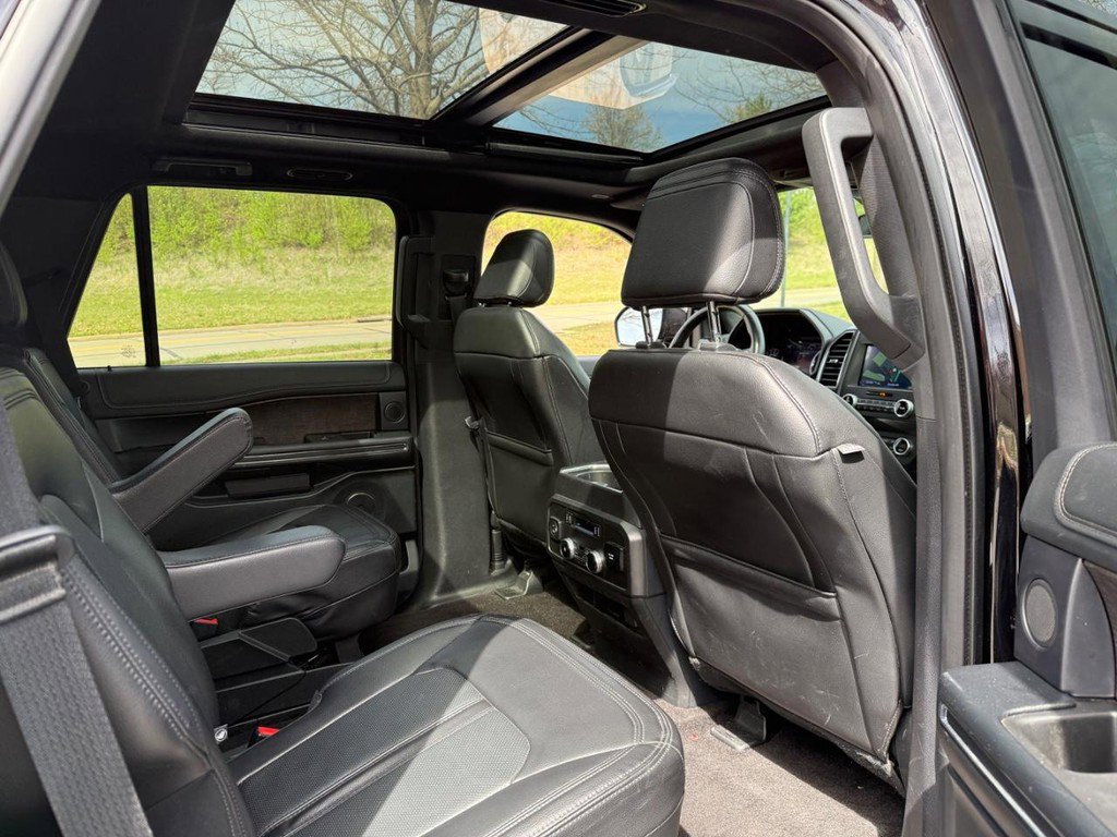 Used 2021 Ford Expedition Limited image 14