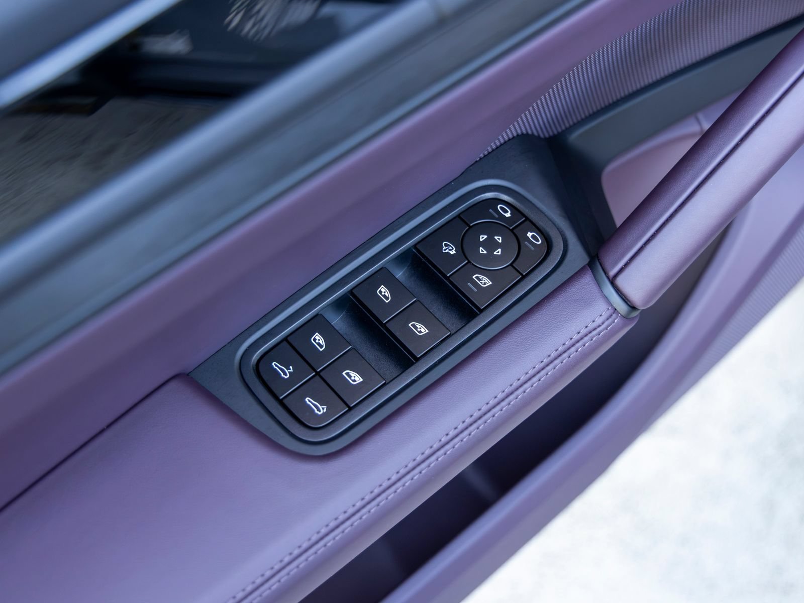 Certified 2026 Porsche Cayenne GTS AWD/4WD image 29