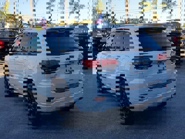 Used 2019 Jeep Grand Cherokee Altitude image 5