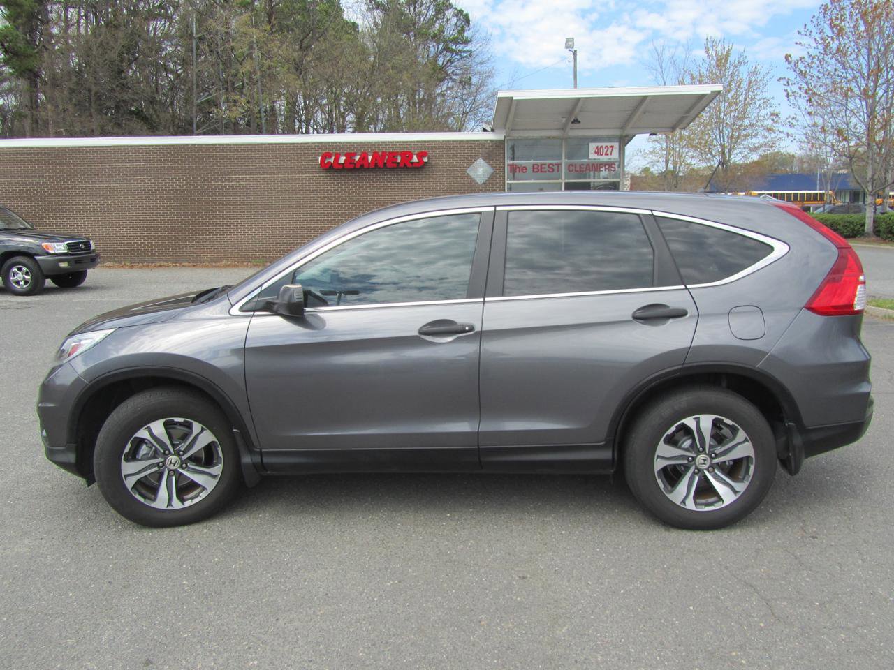 Used 2016 Honda CR-V LX image 7