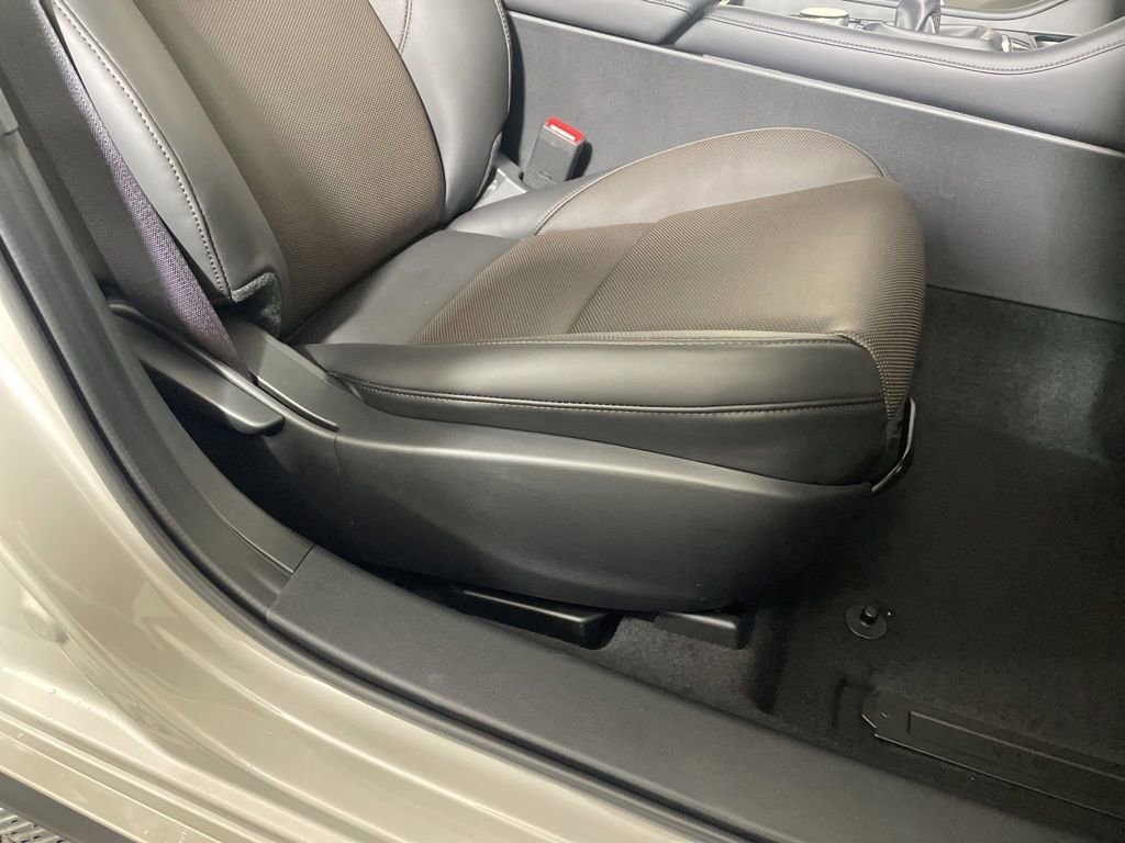 New 2026 MAZDA MAZDA3 2.5 S Hatchback w/ Premium Pkg FWD image 24