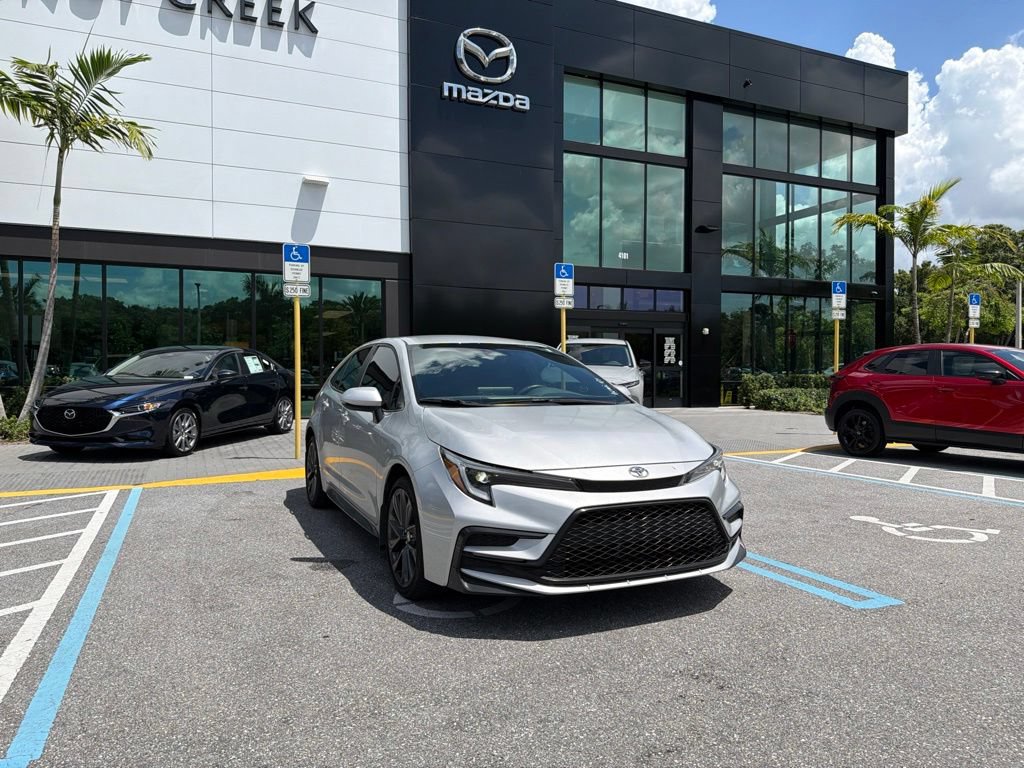 Used 2025 Toyota Corolla SE FWD video 2