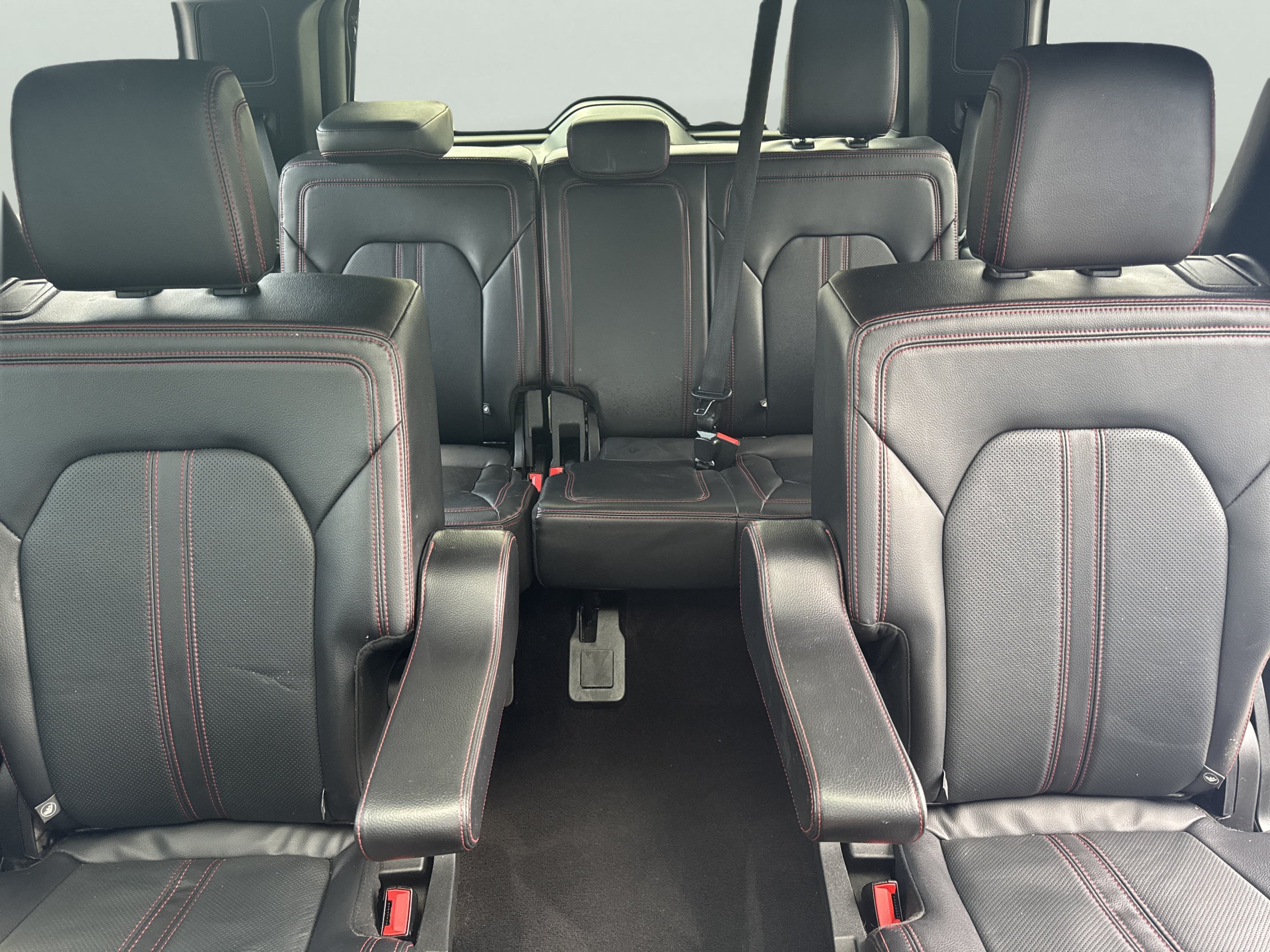 Used 2021 Ford Expedition Limited AWD/4WD image 31