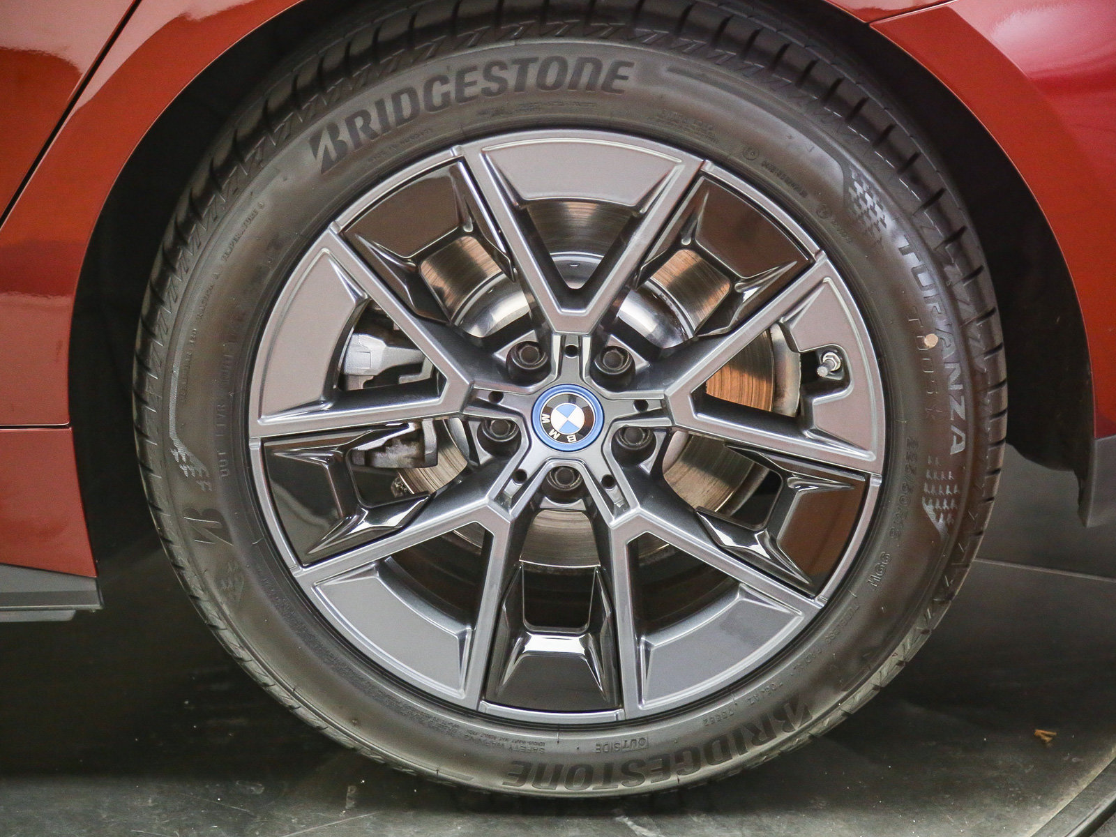 Certified 2023 BMW i4 eDrive40 w/ Premium Package RWD image 11