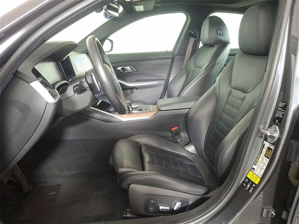 Used 2020 BMW 330i xDrive Sedan w/ Convenience Package image 16