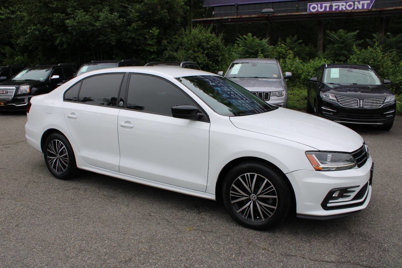 Used 2018 Volkswagen Jetta Wolfsburg Edition image 5