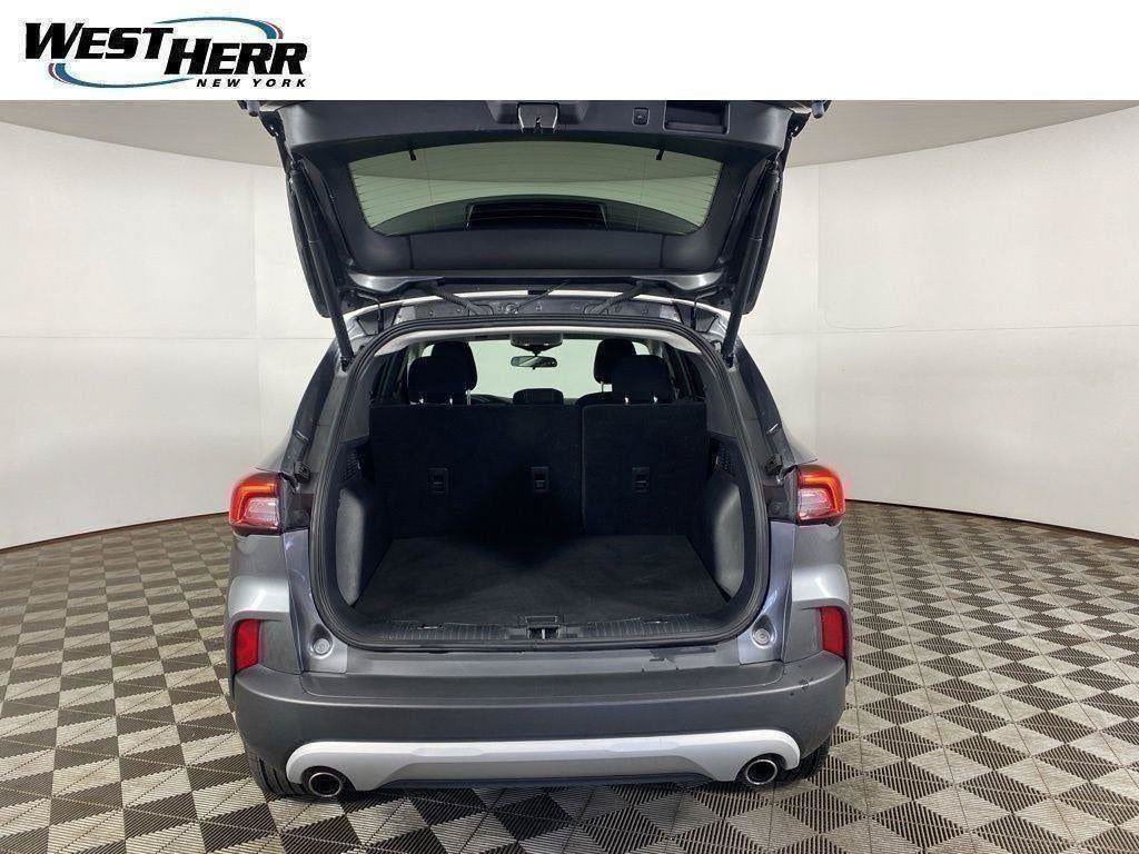 Used 2023 Ford Escape Active AWD/4WD image 52