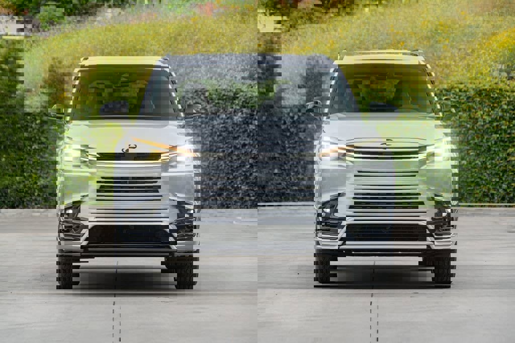 New 2026 Lexus TX 500h AWD image 3
