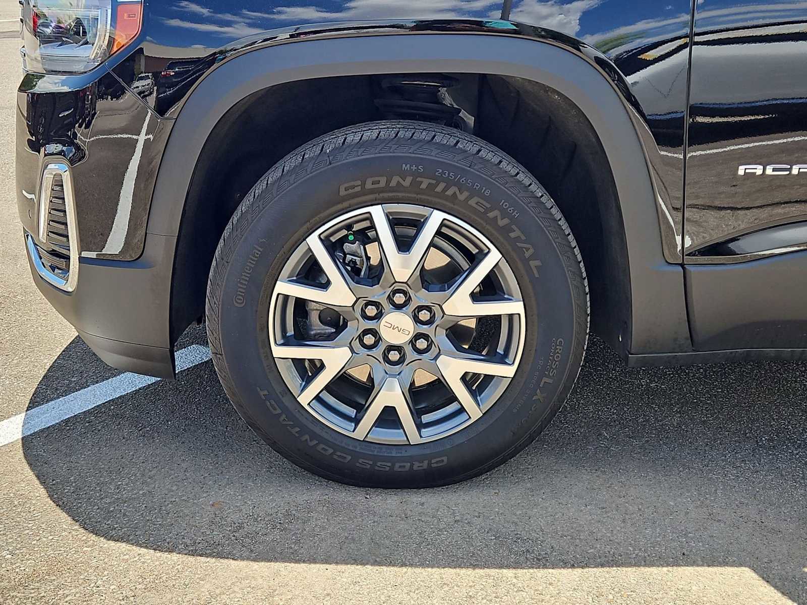 Certified 2023 GMC Acadia SLE w/ Driver Convenience Package FWD image 13