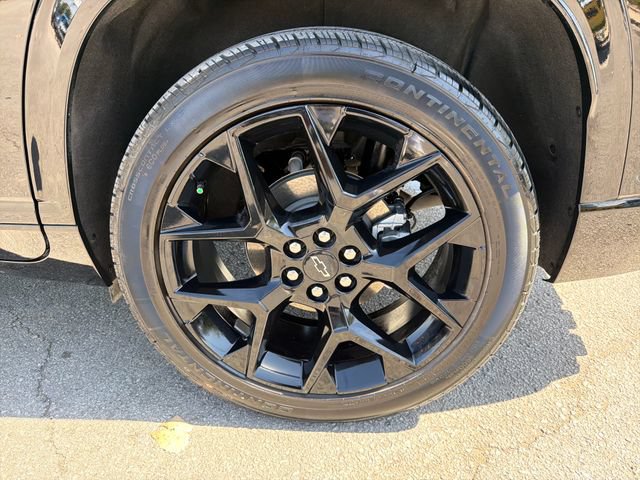 Used 2025 Chevrolet Traverse RS w/ LPO, Floor Liner Package FWD image 31