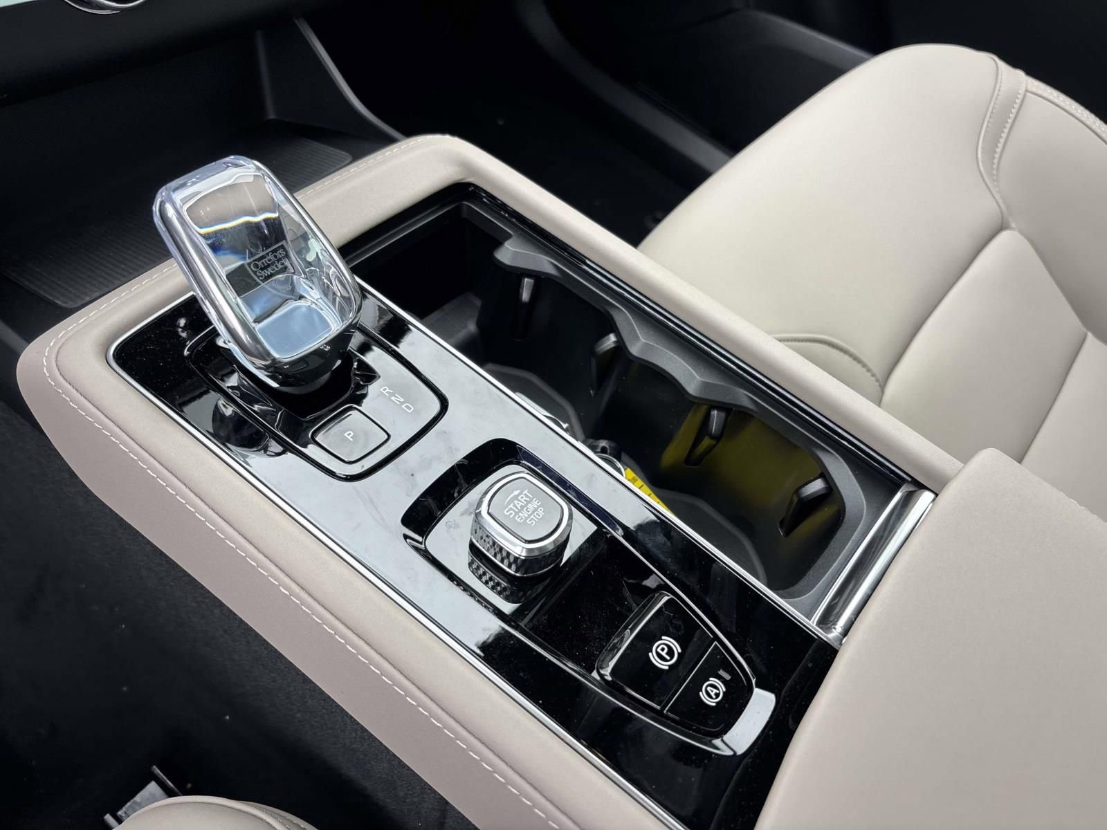 New 2026 Volvo XC90 B6 Plus w/ Protection Package Premier image 23