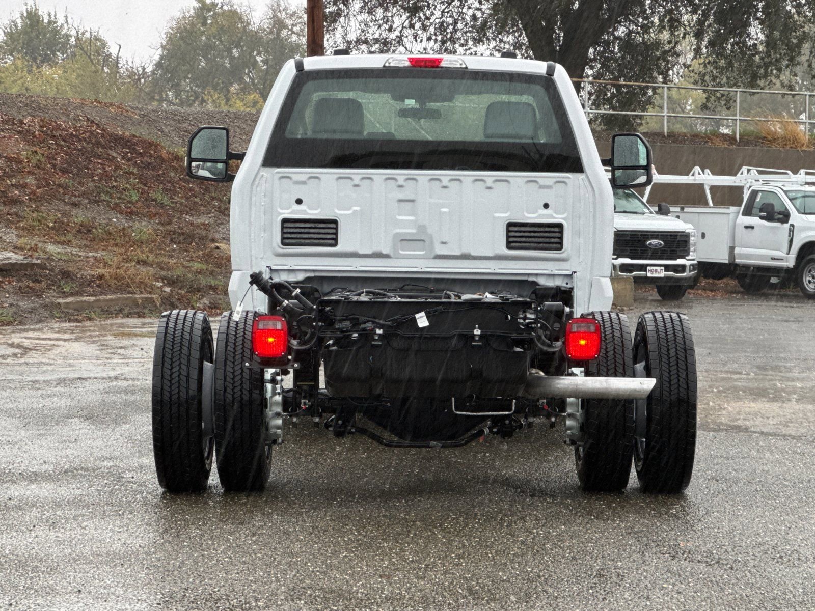 New 2025 Ford F550 2WD Regular Cab Super Duty image 4