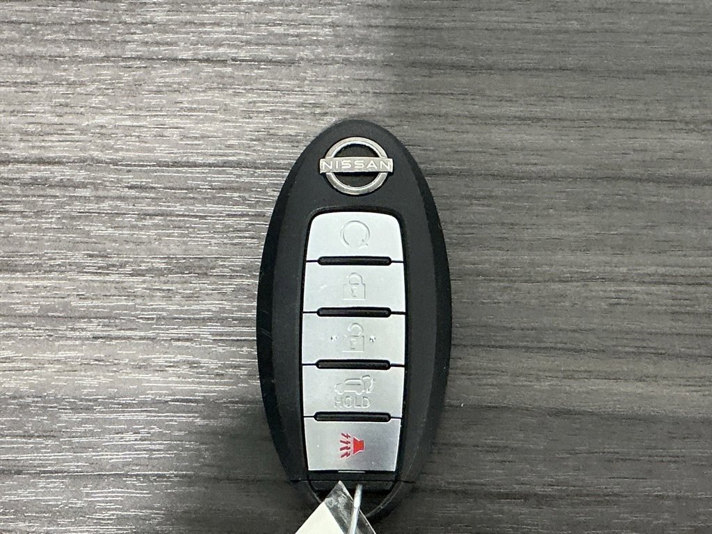 Used 2024 Nissan Armada SL w/ Captain's Chairs Package image 34