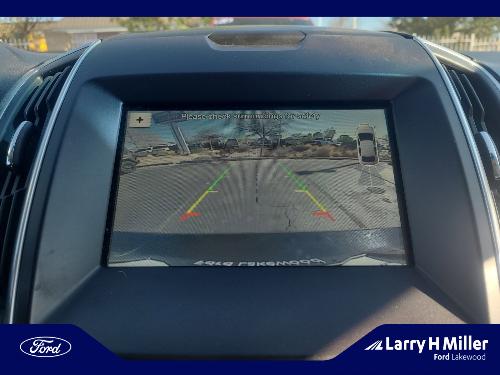 Used 2017 Ford Edge Titanium image 28