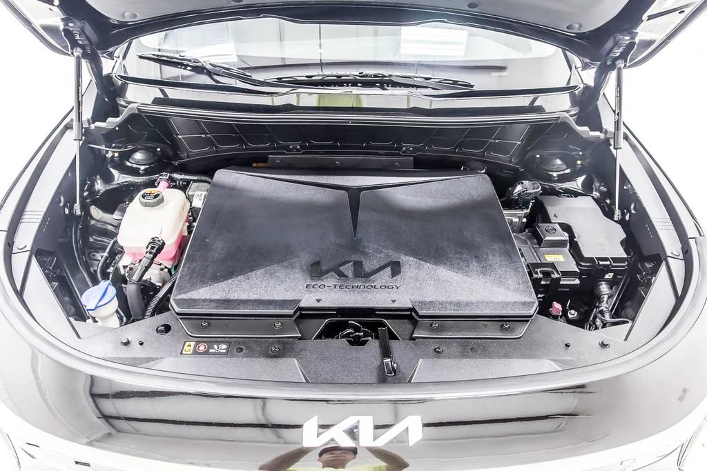 Used 2023 Kia Niro Wind FWD image 38