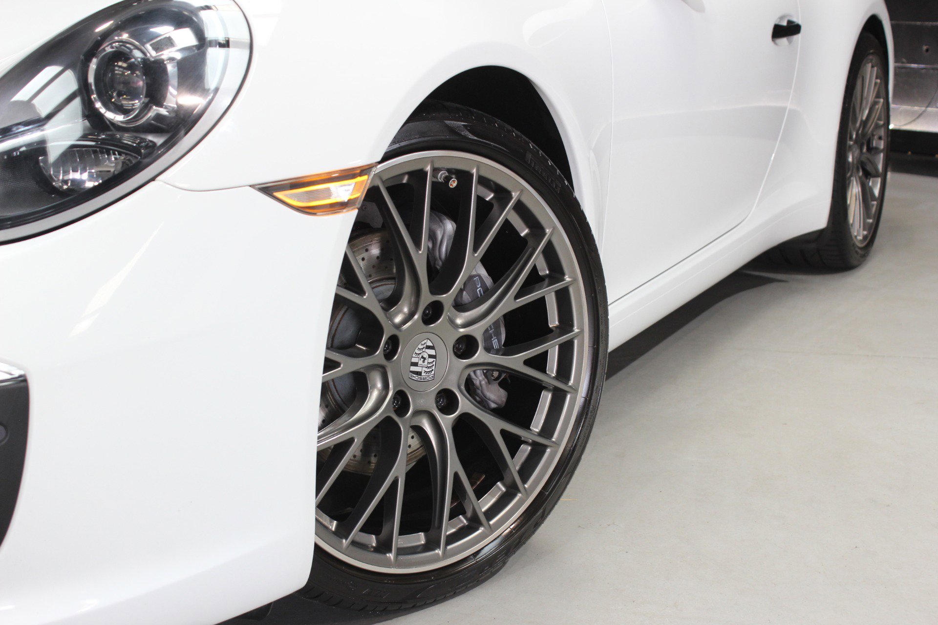 Used 2019 Porsche 911 Carrera RWD image 22