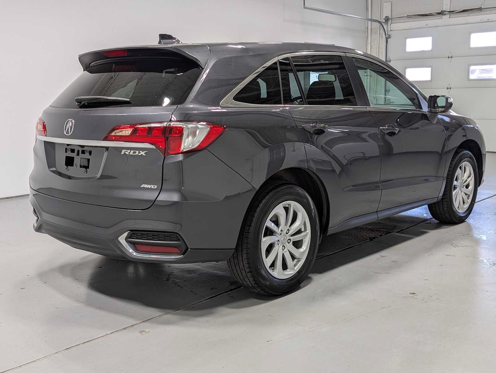 Used 2016 Acura RDX AWD w/ Technology Package image 8