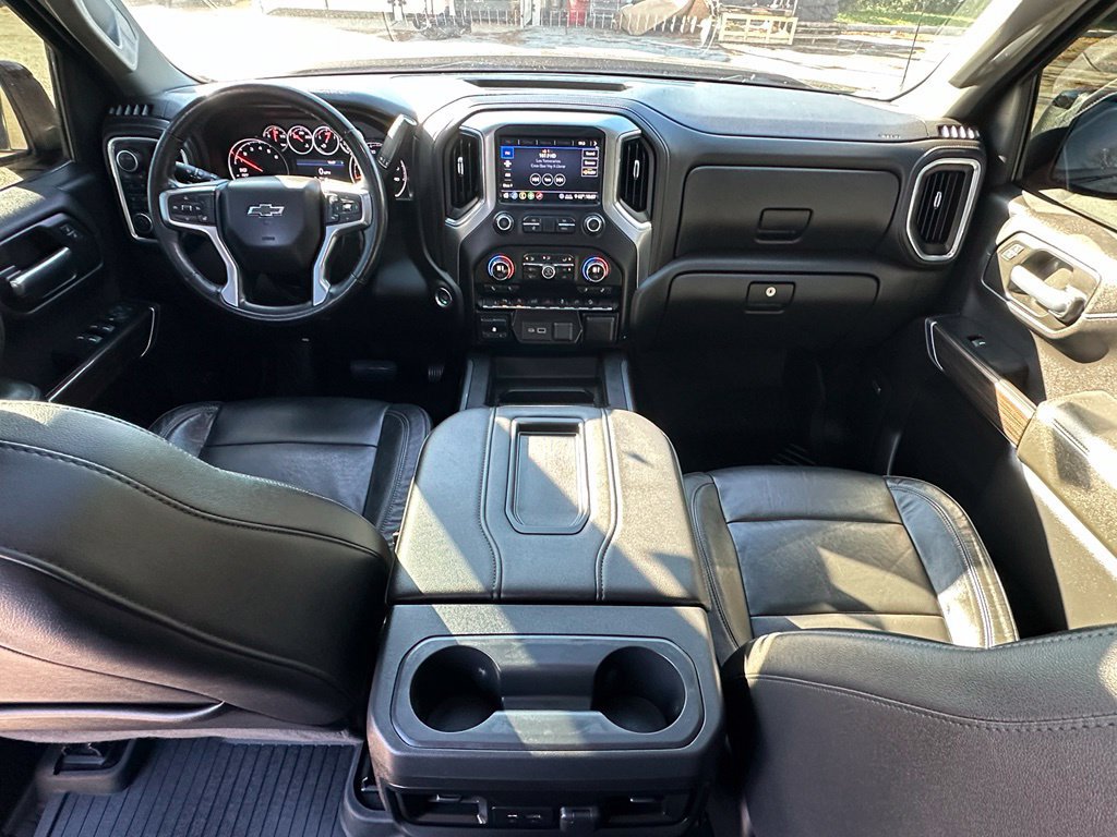 Used 2020 Chevrolet Silverado 1500 LT Trail Boss w/ Midnight Edition AWD/4WD image 24