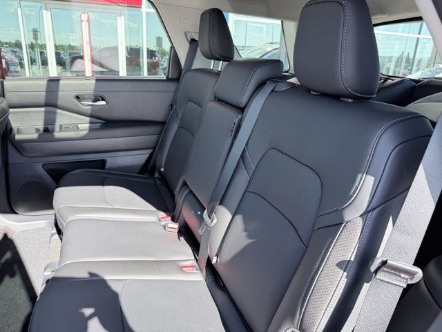 New 2026 Nissan Pathfinder SL AWD/4WD image 21