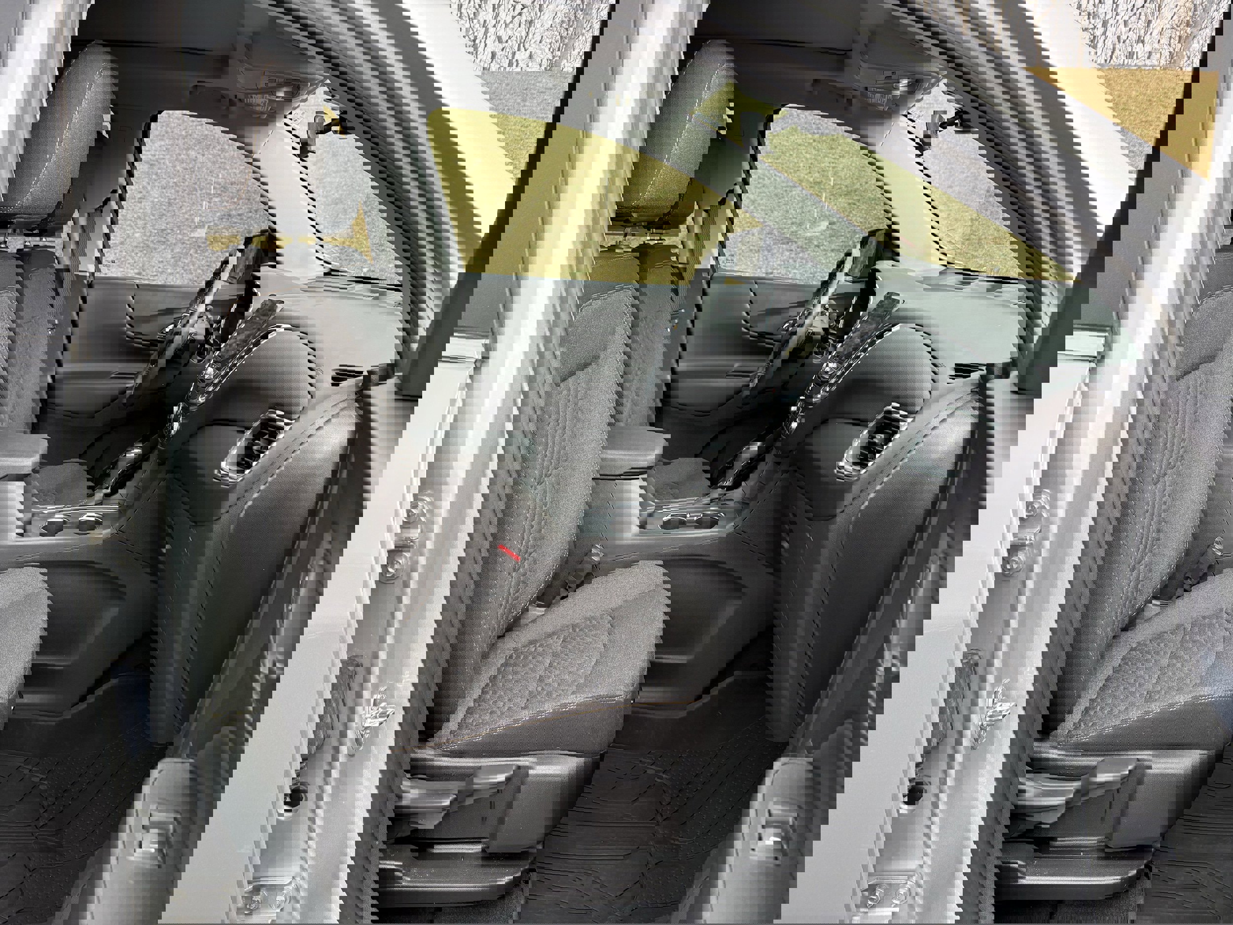 Used 2021 Chevrolet Equinox LT image 29