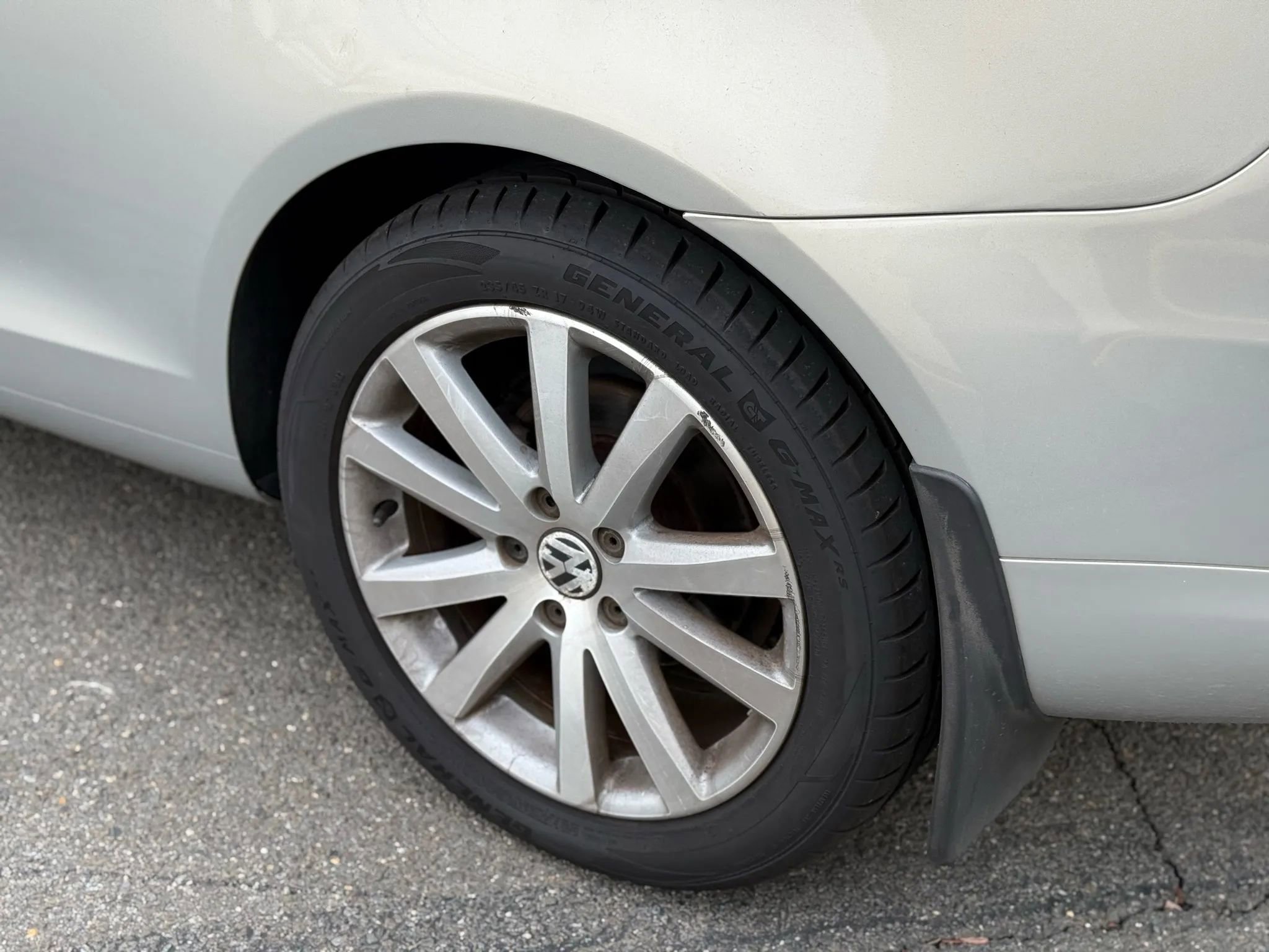 Used 2010 Volkswagen Eos Komfort image 18