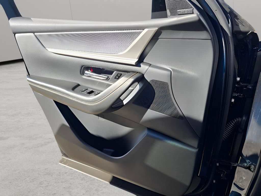 New 2025 MAZDA CX-90 Plug-In Hybrid w/Premium Sport AWD/4WD image 17