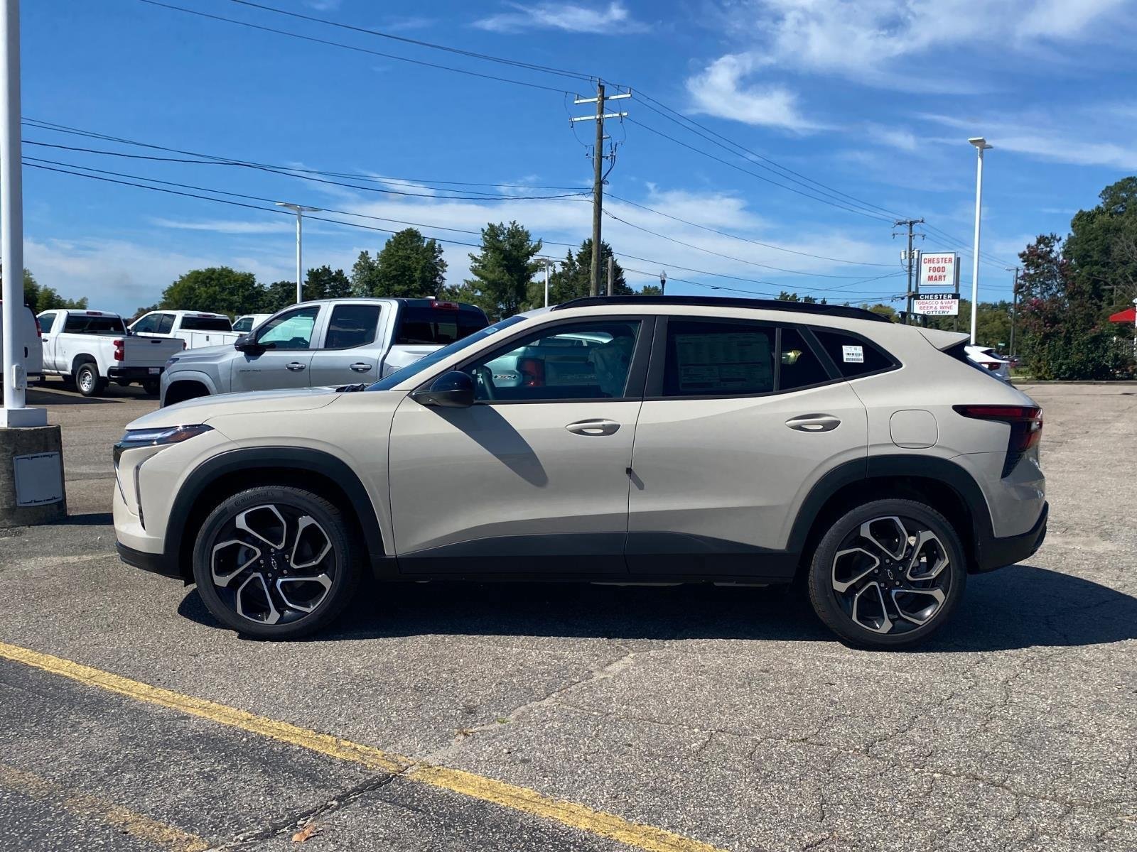 New 2026 Chevrolet Trax RS w/ Driver Confidence Package FWD image 3