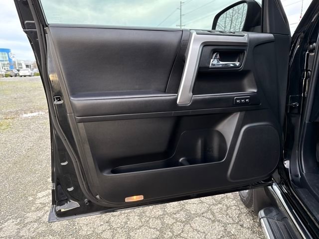 Used 2022 Toyota 4Runner Limited image 16