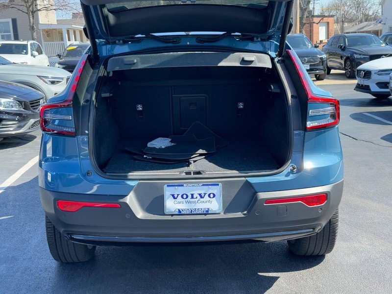 Certified 2023 Volvo C40 P8 Recharge Ultimate image 5
