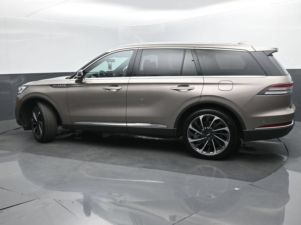 Used 2020 Lincoln Aviator Reserve w/ Equipment Group 202A AWD/4WD image 32