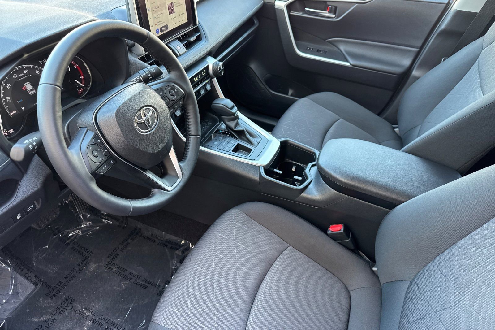 Used 2025 Toyota RAV4 XLE w/ Convenience Package AWD/4WD image 11