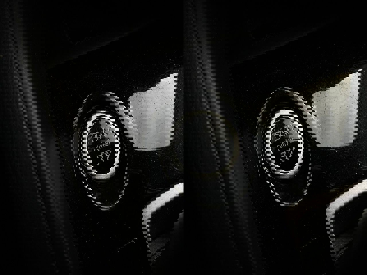 Used 2025 Nissan Versa SV image 22