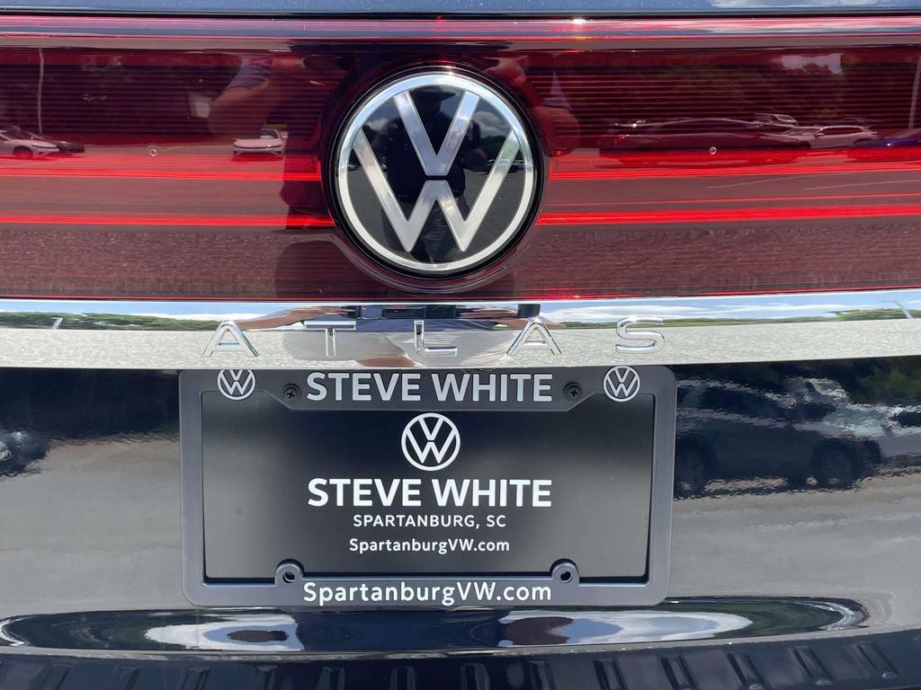New 2026 Volkswagen Atlas SE FWD image 9