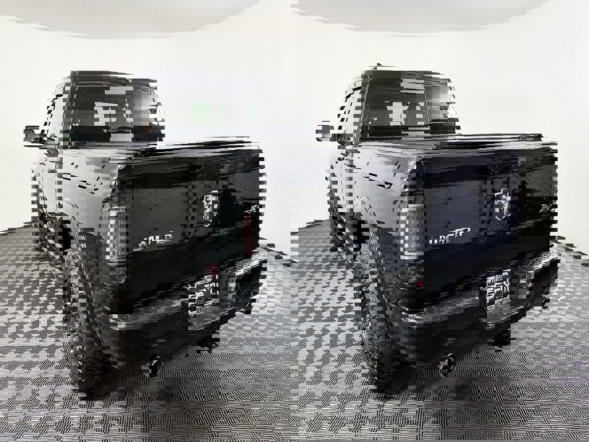 Used 2015 RAM 1500 Laramie Limited image 18